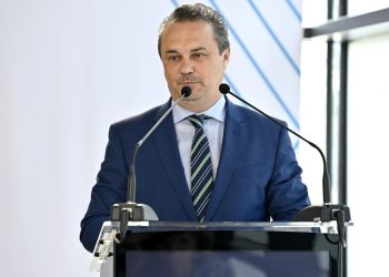 ANRE angajeaza doi fosti parlamentari PSD pe acelasi post