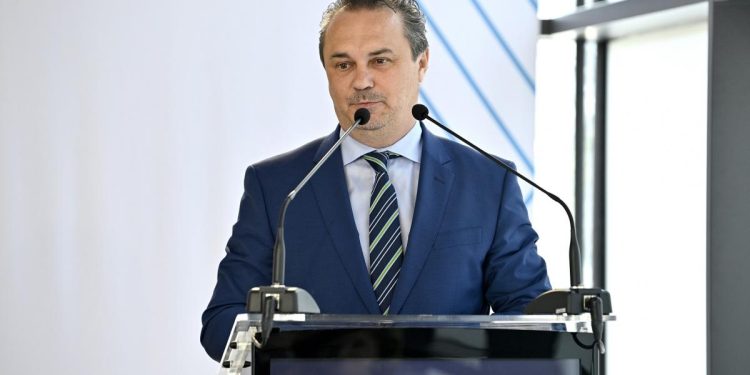 ANRE angajeaza doi fosti parlamentari PSD pe un post