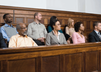 Anglia Procesele cu juriu anulate exceptand omorul si violul