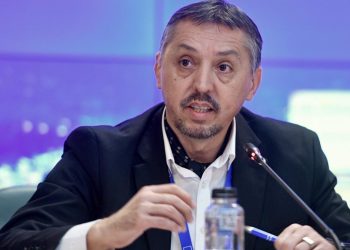Daniel David a cerut analiza reacitiei autoritatiilor privind baiatul batut
