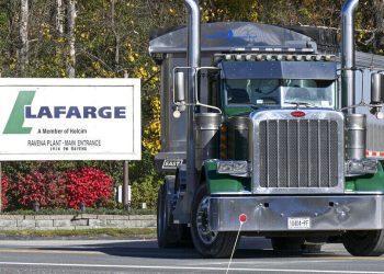 Lafarge proces la Paris pentru finantarea terorismului in Siria