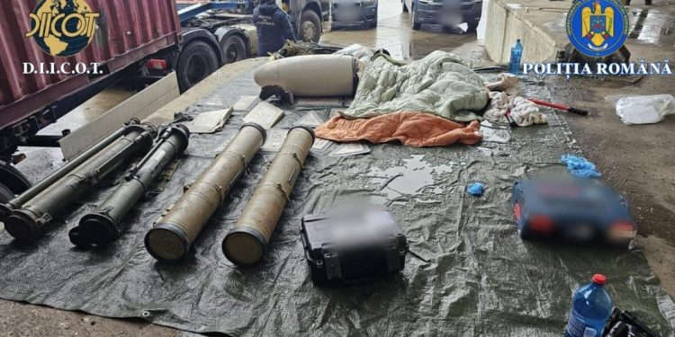 Rachete antitanc din camionul oprit la frontieră 1 Rachete antitanc din camionul oprit la frontiera