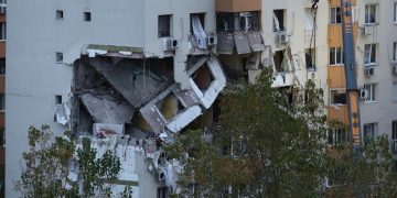 Revolta locatarilor din blocul distrus in Rahova