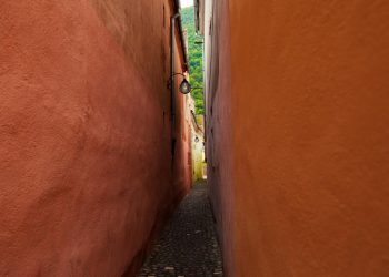Strada Sforii din Brasov a fost inchisa pentru siguranta