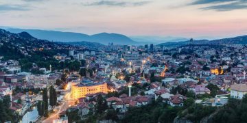 Turistii lunetisti din Sarajevo si soldatii tiranilor