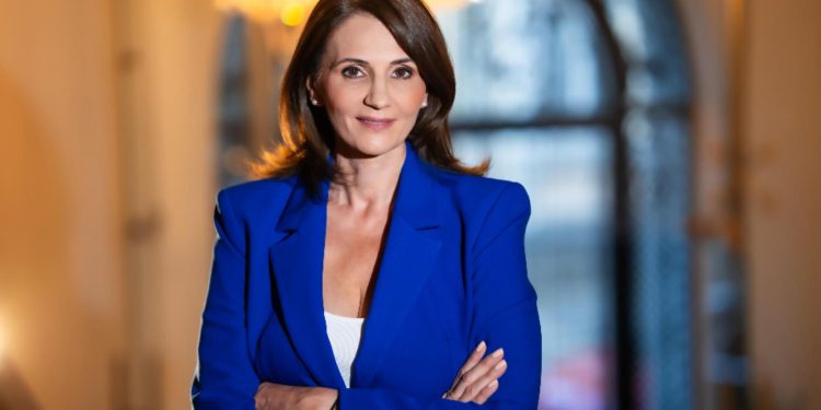 Anca Alexandrescu Nicusor Dan poate chema pe cine vrea