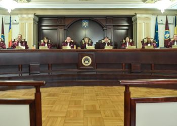 Cei 4 judecatori care au parasit CCR explica legea pensiilor
