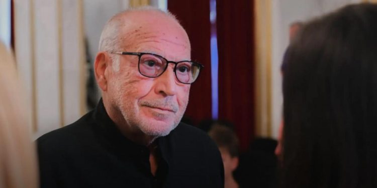 Dan Voiculescu Demisiala lui Daniel David un gest de onoare