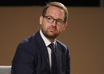 Dominic Fritz primul scandal major ca lider al rezistilor Numirea Ralucai Rogoz la ANAP agita USR