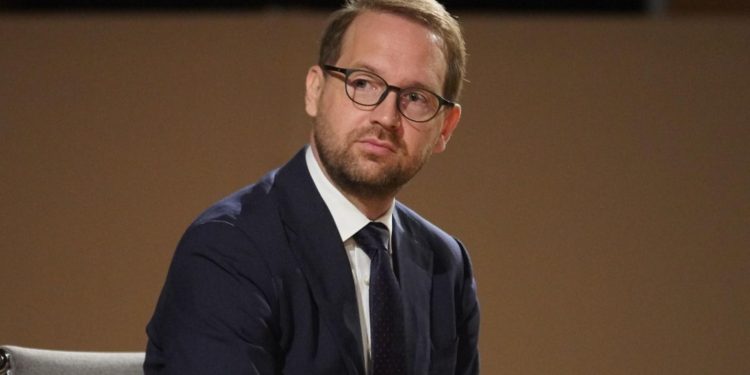 Dominic Fritz primul scandal major ca lider al rezistilor Numirea Ralucai Rogoz la ANAP agita USR