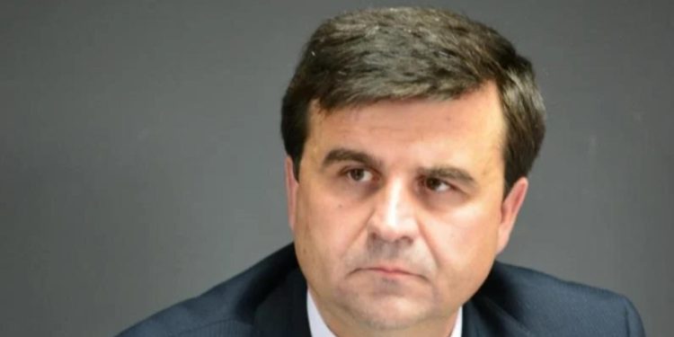 Fostul sef al DNA neaga acuzatiile de control