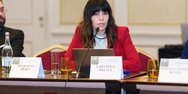 Sagei otrvite ntre reziti Cristina Prun atac axa Fritz Moteanu