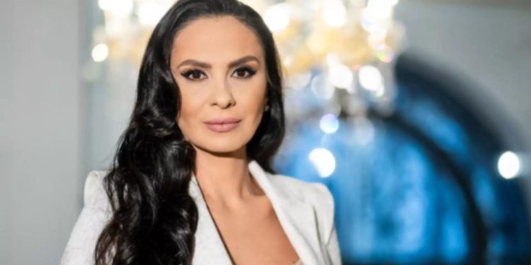 Alexandra Pacurarul explica intelegerea din Palatele puterii