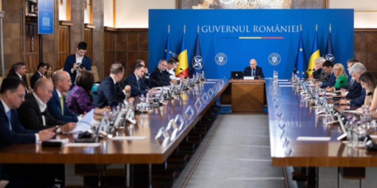 Bolojan a convocat vicepremierii pentru discutii bugetare