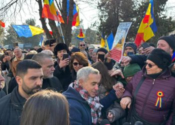 Calin Georgescu colindat de copii Turul 2 anul viitor