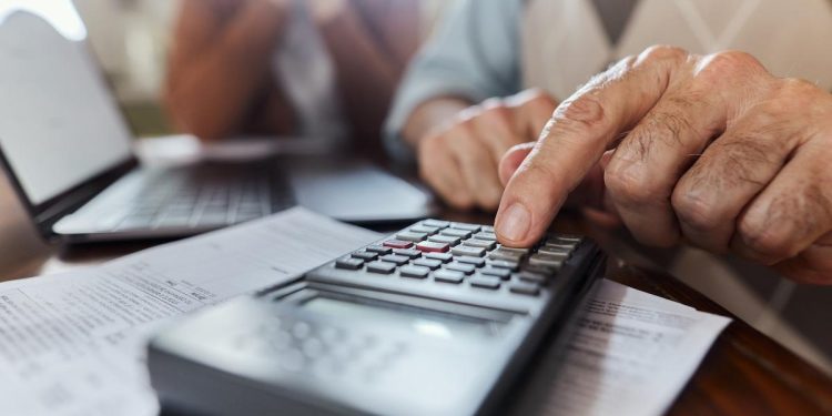 Cati bani a strans un roman la Pilonul doi