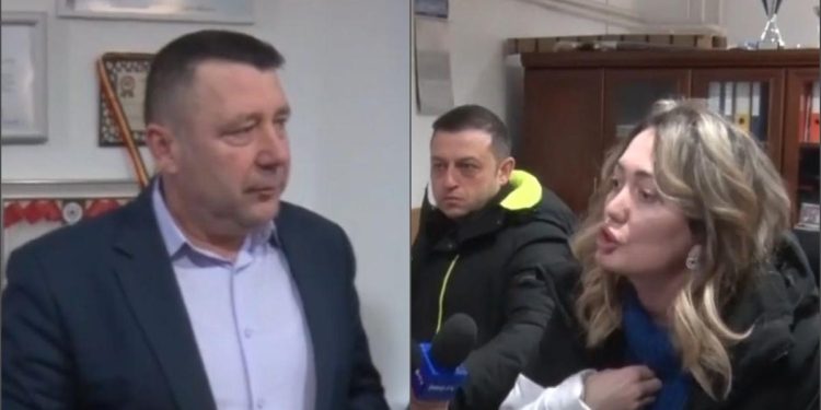 Mama a scos o hartie si erau 13000 de lei Oamenii s au dus la primar la Galati dupa