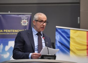 Marinescu anunta achizitia a 6000 de bratari electronice pentru detinutii care beneficiaza de permisiuni