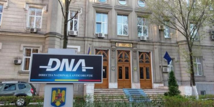 Ministru USR implicat intr un dosar de coruptie