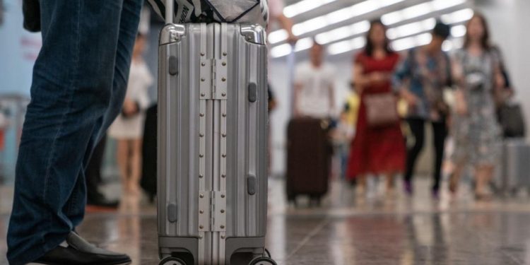 Parlamentul European a votat pentru modificarea regulilor companiilor aeriene Pasagerii vor avea parte de noi