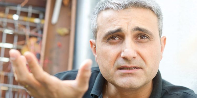 Robert Turcescu atac la OUG ul lui Bolojan despre angajatorii straini