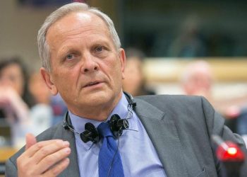 Theodor Stolojan Bolojan are intarzieri la reforme