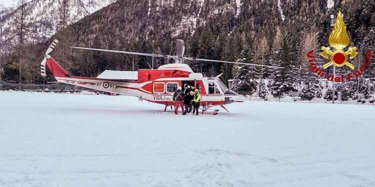 Trei romani printre cei 100 de turisti afectati