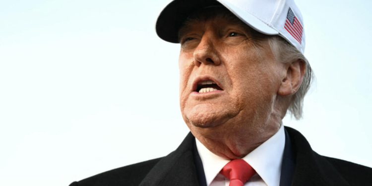 Trump intentioneaza sa loviasca decisiv Iranul