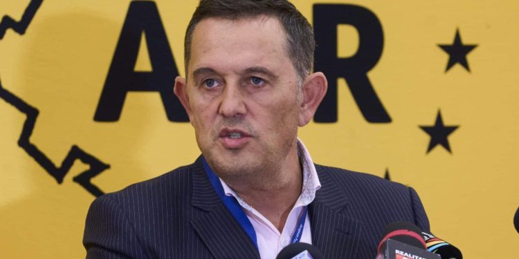 Un europarlamentar AUR dezvaluie manevra cu taxele romanilor