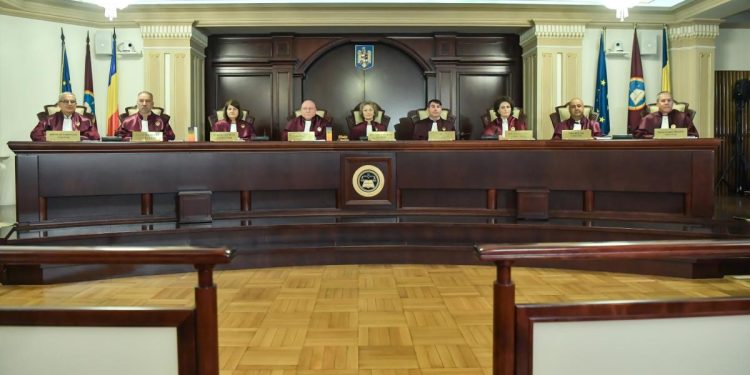 Zi decisiva pentru CCR CurteadeApel hotareste suspendarea a 2 judecatori