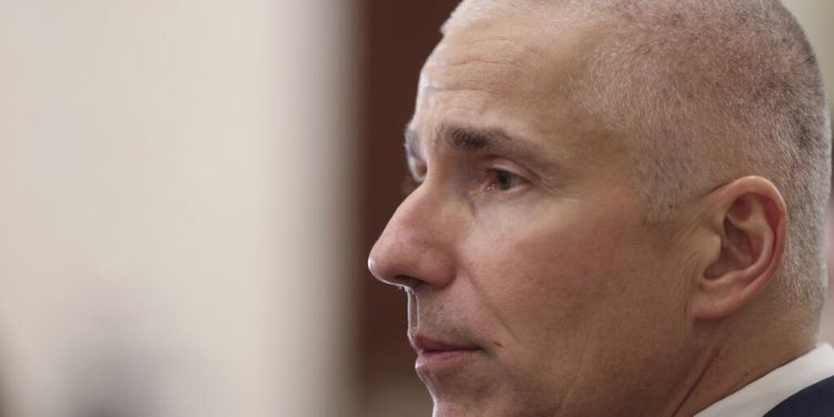 A inceput competitia pentru conducerea marilor parchete