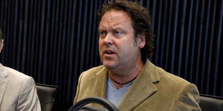 Charlie Ottley acuza CJ Maramures ca nu i a acordat fondurile pentru filmul solicitat Rusine Ne