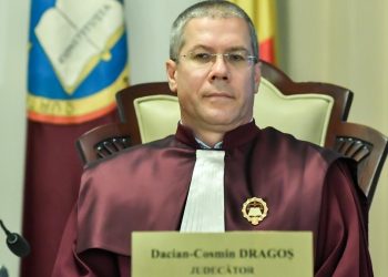 Curtea de Apel decide daca Dacian Dragos va fi suspendat din CCR Sedinta de la CAB cu o zi