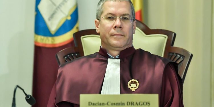 Curtea de Apel hotareste daca Dacian Dragos va fi suspendat din CCR Sedinta de la CAB cu o zi inainte