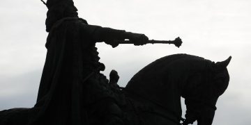 Documentul era ascuns in interiorul calului o scrisoare din 1882 a fost descoperita in statuia ecvestra a