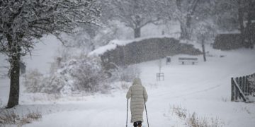HARTI Noi avertizari de vreme severa ANM a emis 8 coduri portocalii si galbene pentru ninsori viscol si vant