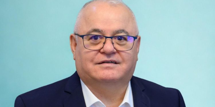 Ion Duvac isi apara onorabilitatea prin intermediul avocatului in fata acuzatiilor surprinzatoare Candideaza pentru functia de presedinte al Colegiului Psihologilor la