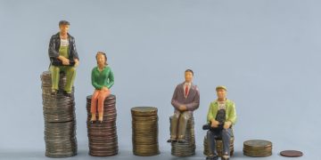 Numarul pensionarilor din Romania in sistemul public si pensia medie actuala