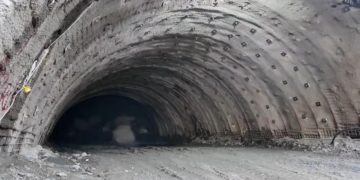 Progresele lucrarilor pe cel mai dificil tronson al Autostrazii Sibiu Pitestii A inceput constructia