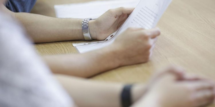 Raport UNICEF Aproape o treime dintre elevii din Romania au dificultati in intelegerea conceptelor stiintifice