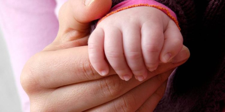 Sporul natural al populatiei Romaniei continua sa fie negativ Numarul de decese din decembrie aproape