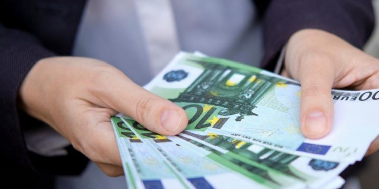 Transparenta Internationala Romania este perceputa ca fiind una dintre cele mai corupte tari din UE Numi