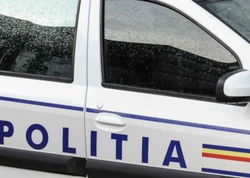 Un barbat de 31 de ani a murit in Vrancea dupa ce a fost impuscat acidental cu arma pe care intentiona sa