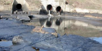 scandalul deversarilor din comuna corbeni dejectiile ajung in apa freatica alina gorghiu