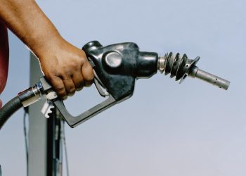 Ajutorul de 600 de lei pentru combustibili va fi oferit in Sectorul 4 in trei transhe incepand cu 1