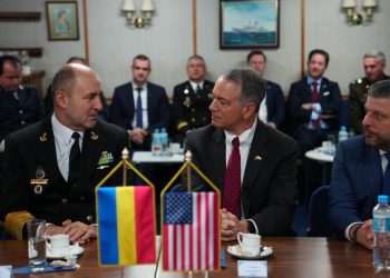 Ambasadorul Statelor Unite ale Americii in Romania Darryl Nirenberg a luat parte la un eveniment la bordul fregatei Regina Maria