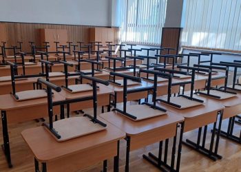 Elevii din scolile afectate de boicotul simularii Evaluarii Nationale isi pot da examenele in alta