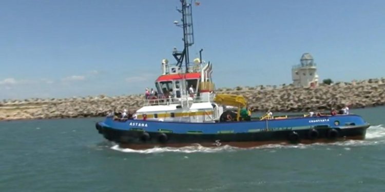 Imagini de arhiva cu remorcherul Astana scufundat in Portul Midia Nava era sub pavilion romanesc