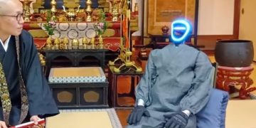 Japonezii au creat un calugar robot datat cu inteligenta artificiala pentru a oferi indrumare spirituala credinciosilor Cum