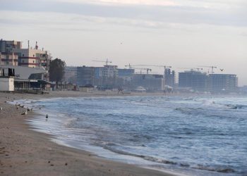 Pe plajele fara Plan Urbanistic Zonal nu se vor putea construi terase anunta Diana Buzoianu